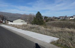 2987 Knollcrest Dr, Lewiston, ID 83501