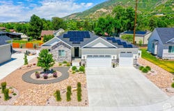 2288 E PARKSIDE Cir S, Ogden, UT 84403