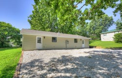 717 Benham Avenue, Neosho, MO 64850
