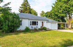 121 E Maple Street, Shepherd, MI 48883