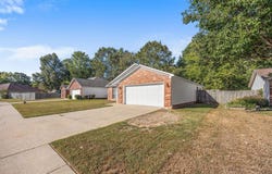 513 Hidden Forest Drive, Bryant, AR 72022