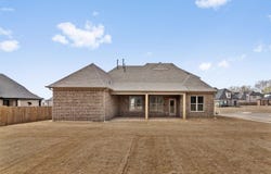 30 BETSY VALLEY Dr, Oakland, TN 38060