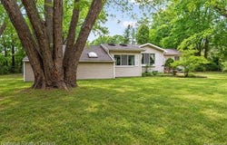 9542 Hilton Road, Brighton Twp, MI 48114