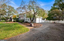 532 HERITAGE OAK Drive, YARDLEY, PA 19067