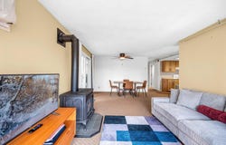 220 Mountainside Drive, Stowe, VT 05672