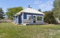 2672 Center, Payette, ID 83661