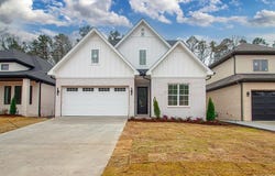 121 Kinley Loop, Little Rock, AR 72223
