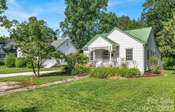105 Parkview Drive, Brevard, NC 28712