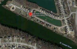 574 Swan River Drive, Benton Harbor, MI 49022