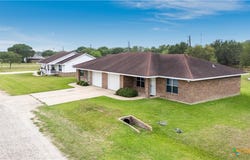 374 & 376 Navidad, Vanderbilt, TX 77991