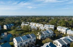 1635 42nd Square, Vero Beach, FL 32960