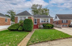 2975 oceanside Road, Oceanside, NY 11572
