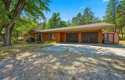 3221 Pine Tree Trl, Sturgis, SD 57785