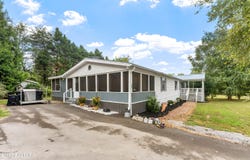 136 Camp Davidson Rd, Vonore, TN 37885