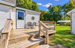41 Middlesex Road, Topsham, ME 04086