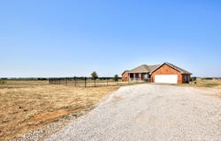 2012 S Logan Rd, Lahoma, OK 73754