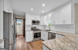 50 WAYSIDE ROAD, BERLIN, NJ 08009