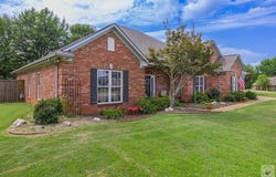 3 Lost Creek Cir, Texarkana, TX 75503