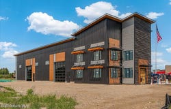 9878 N Kirkpatrick St, Hayden, ID 83835