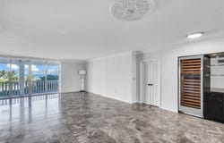 200 Ocean Lane Dr, Key Biscayne, FL 33149
