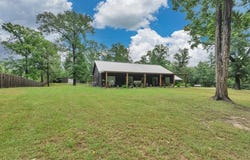 2185 Old Bonner Road, Lufkin, TX 75901