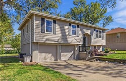 1505 Eastwood Road, Harrisonville, MO 64701