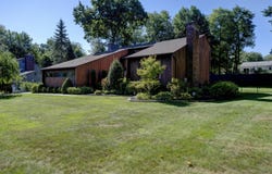 142 Red Oak Hill, Torrington, CT 06790