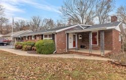 38 Elmhurst Lane, Murray, KY 42071