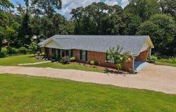 606 Pierce Rd, Columbia, MS 39429