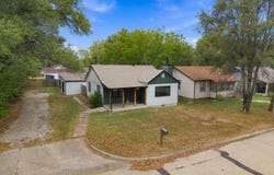 1201 Henry St, Augusta, KS 67010-1415