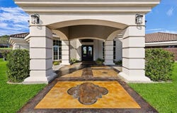 989 Mustang Dr., Longview, TX 75605