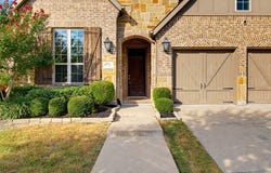 1920 Roundtree Circle E, Fort Worth, TX 76008