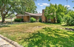 2903 Melmar Park Street, Commerce, TX 75428