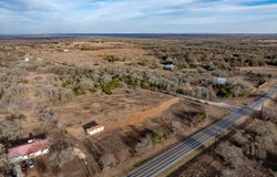 1056 High Grove Rd, Cedar Creek, TX 78612