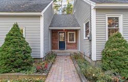 94 Bunker Hill Road, Auburn, NH 03032