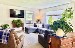 33 N Euclid Avenue, Thomas, WV 26262