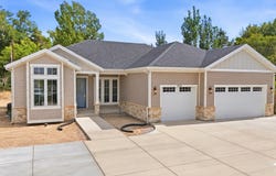 5997 S BELVIEW Ave, Murray, UT 84107