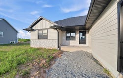 575 Emerald Isle Ct, Wrightstown, WI 54180