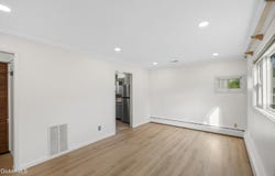31 Riverview Drive, Niskayuna, NY 12309