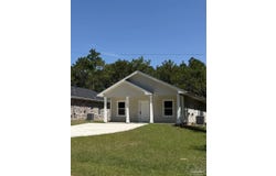 3296 Bonfire Dr, Milton, FL 32583