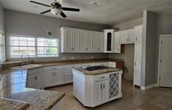 137 Oakview Road, Gainesville, TX 76240