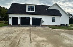 205 Camden Ct., Burkesville, KY 42717