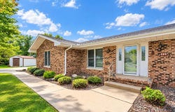 113 Diane Drive, Lexington, IL 61753