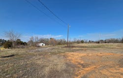 802 E Central Ave, Lavaca, AR 72941
