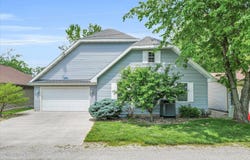 7 Prahls Drive, Neoga, IL 62447