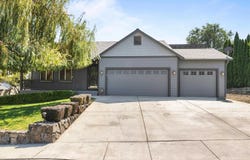 215 W 53rd, Kennewick, WA 99337