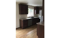 2013 NW BELLA VISTA Dr, Gresham, OR 97030