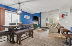 1073 Daventry Crossing, Woodstock, GA 30188
