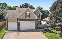 508 NE Hans Drive, Blue Springs, MO 64014