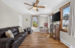 21 First Avenue, Augusta, ME 04330